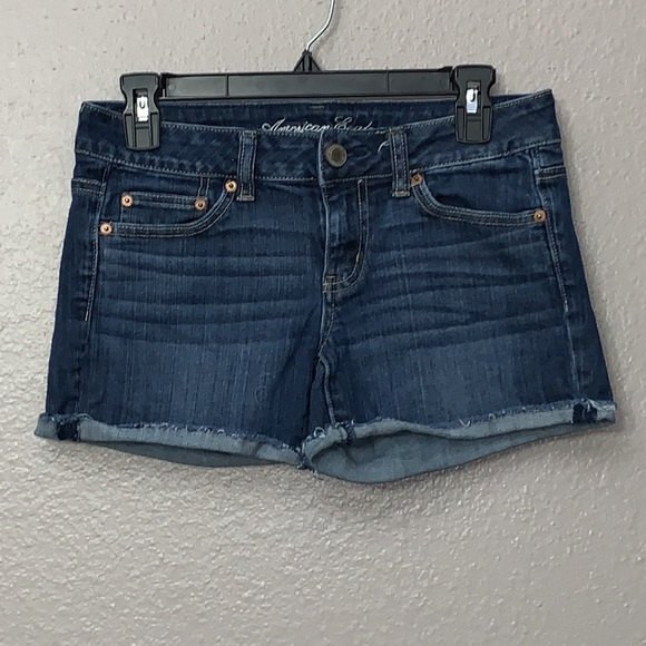 American Eagle Outfitters Stretch Medium Wash Denim Shorts Size 4 - Picture 1 of 10